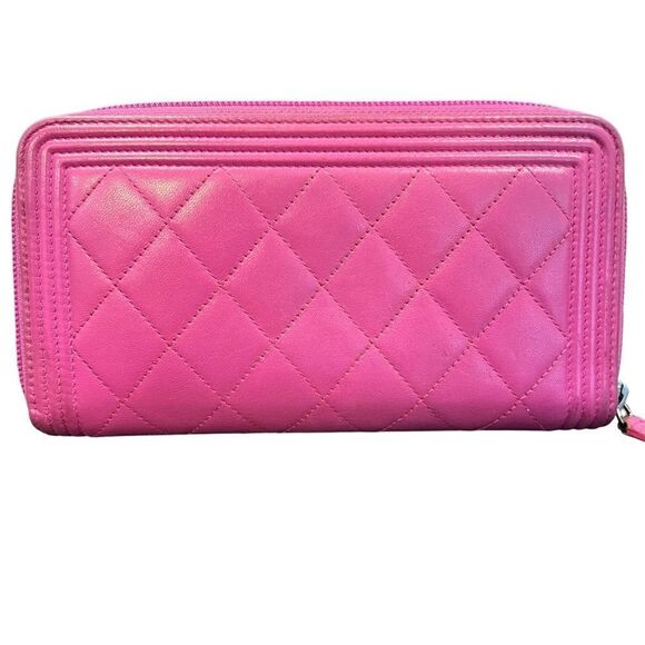 Chanel Zip Around Wallet - Picture 3 of 12